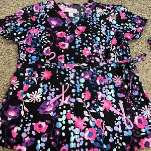 Koi small scrub top.